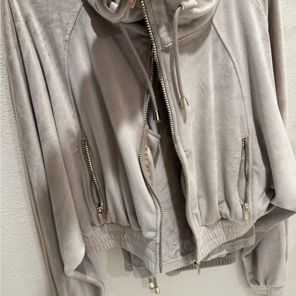 Guess Women's velour tracksuit - Picture 3 of 7